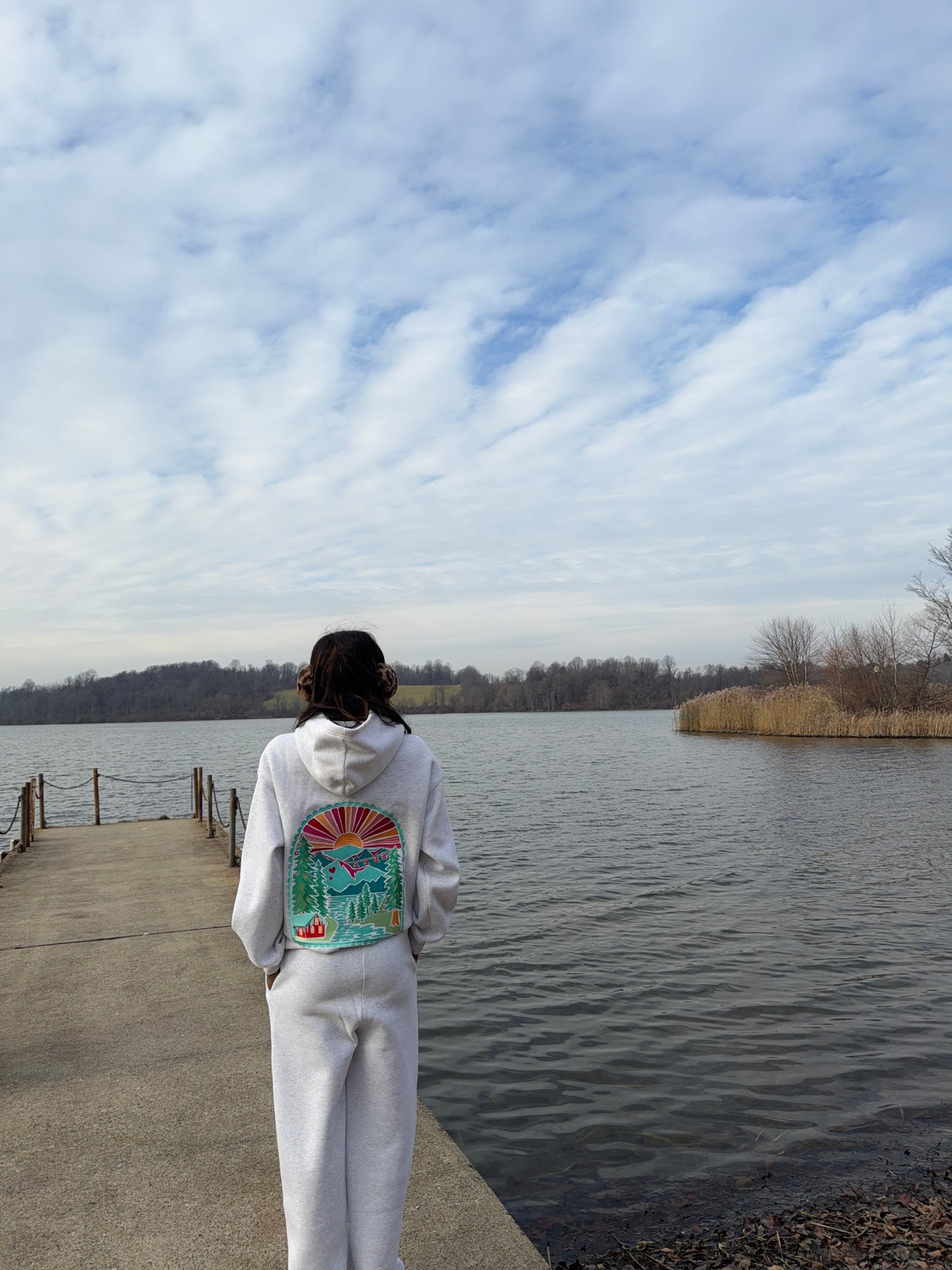 Ash Grey Getaway Sweatshirt – Cozy Winter Sweatshirt